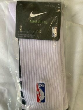 New in package NIKE NBA socks size L
